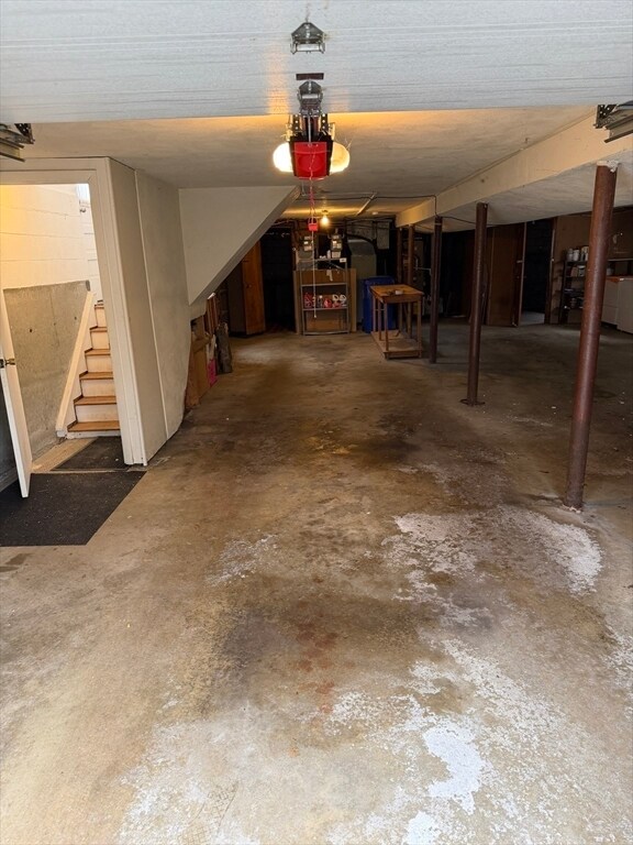 Building Photo - 14 Kippy Dr