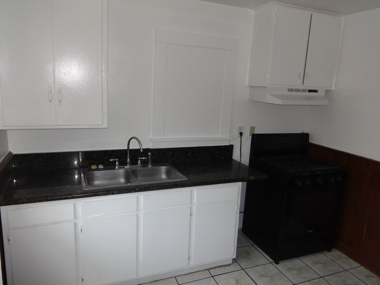 kitchen - 1972 Avalon St