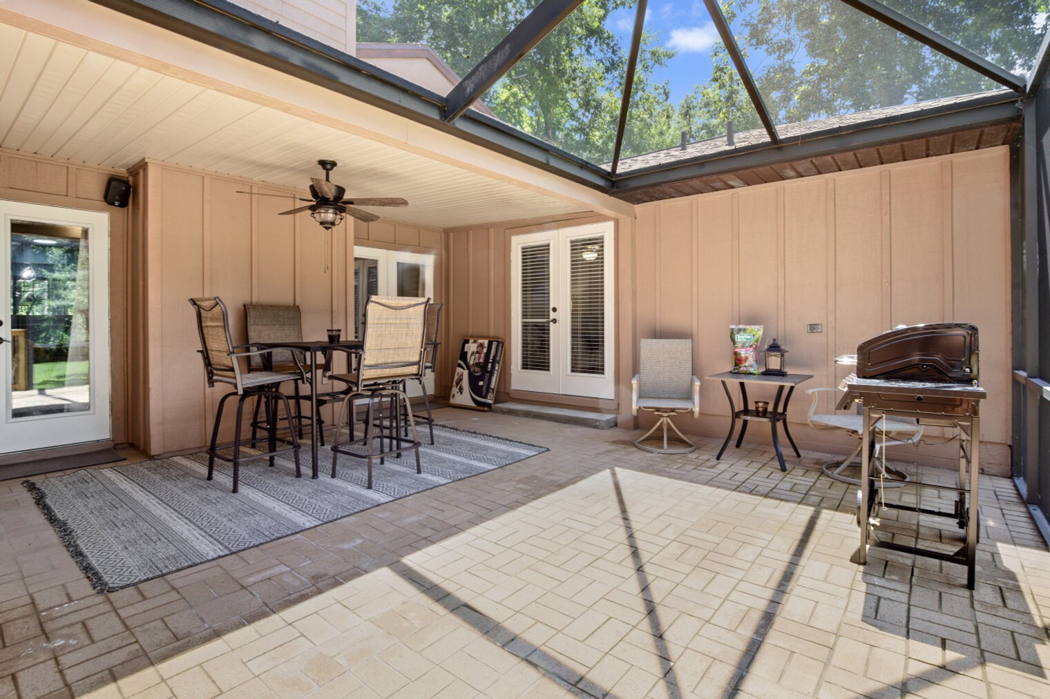 Building Photo - 5922 NW 57th Way