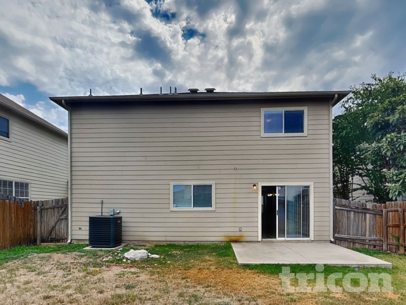 Building Photo - 11319 Saratoga Coach