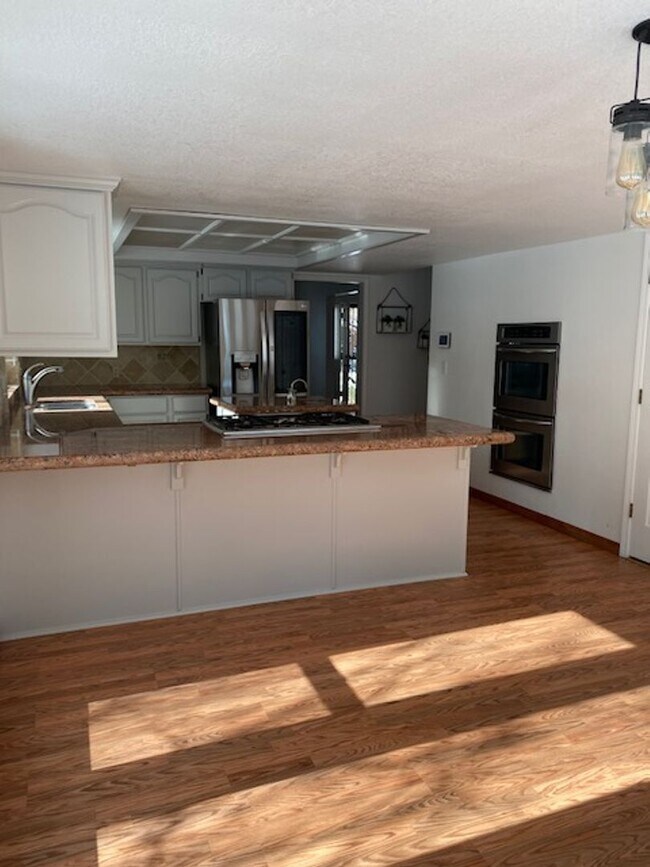 Building Photo - 3665 Cashill Blvd