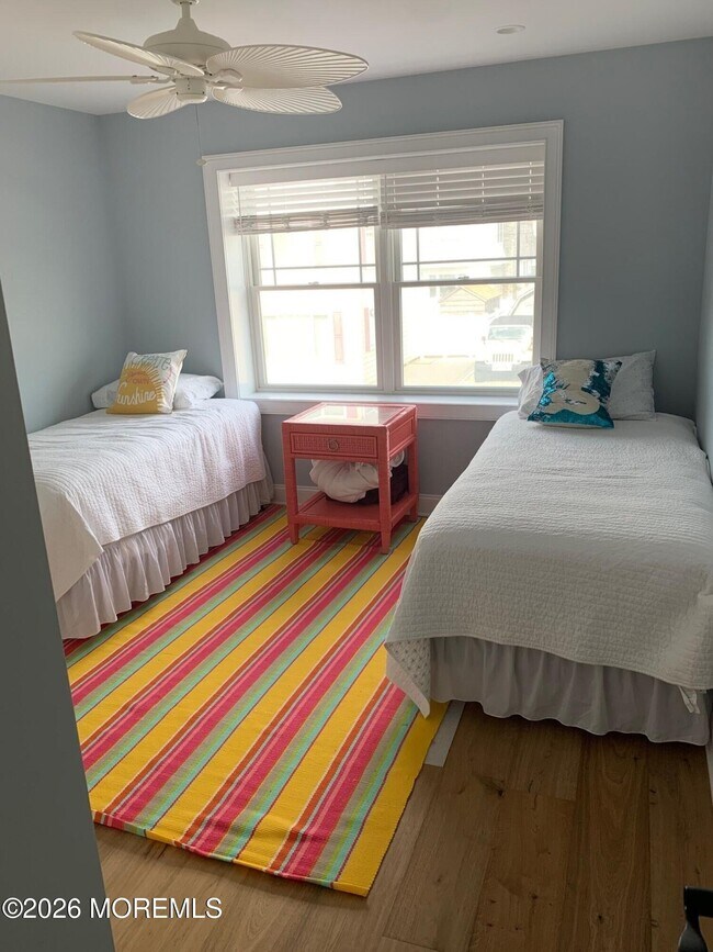 Building Photo - 15 S Surf Rd