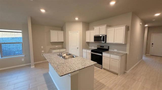 Building Photo - 8440 Hollymead Ln