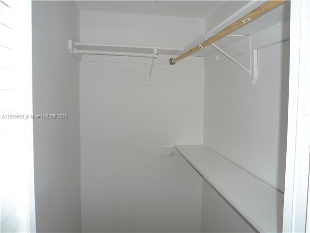 Building Photo - 1801 S Treasure Dr