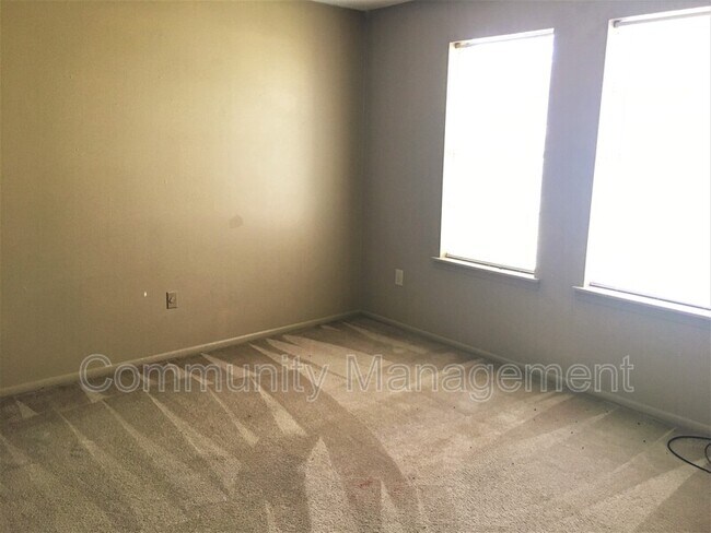 Building Photo - 7743 Bles Ave