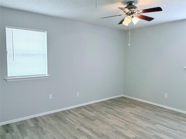 Building Photo - 625 SW 68th St