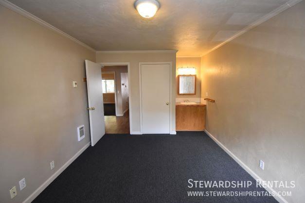 Building Photo - 1827 Harris St