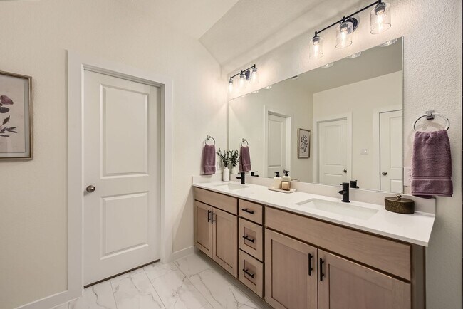 Building Photo - Oakmont Floor Plan