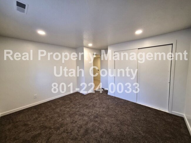 Building Photo - 1148 W 100 N