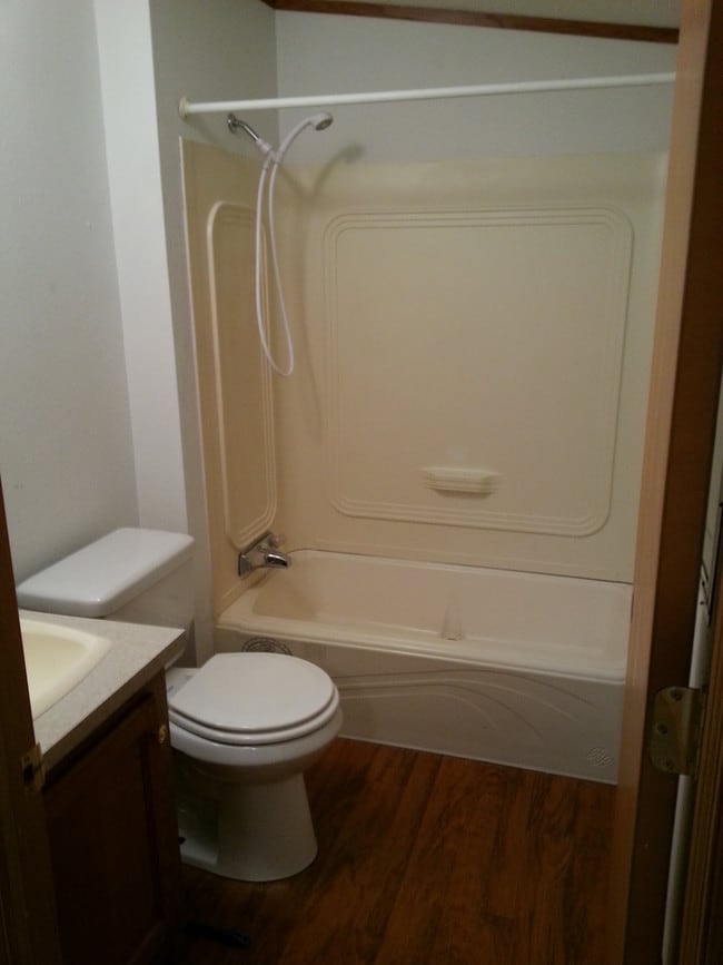 Building Photo - 313 Woodland Dr