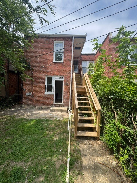 Building Photo - 2547 Park Heights Terrace