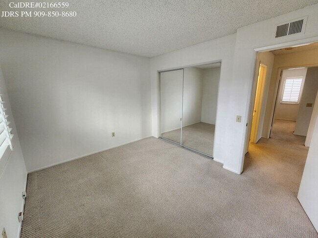 Building Photo - Arcadia 3 Bedroom Townhouse
