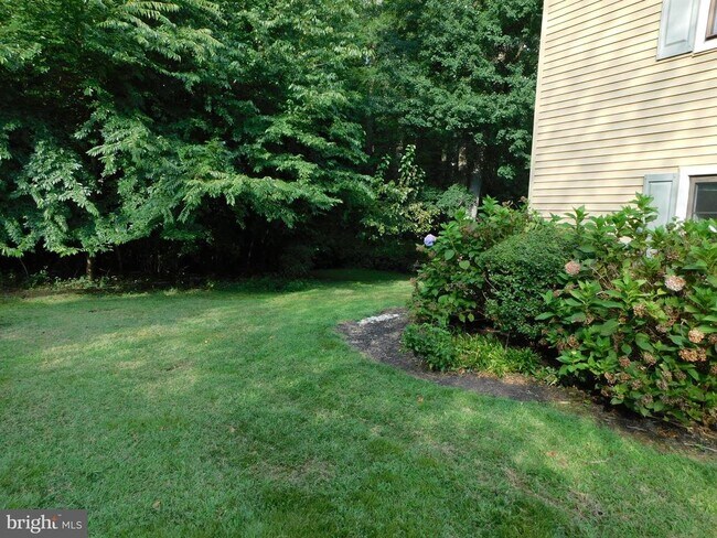 Building Photo - 87A W Bluebell Ln
