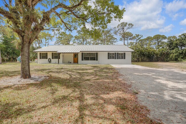 Building Photo - 13624 Farley Rd