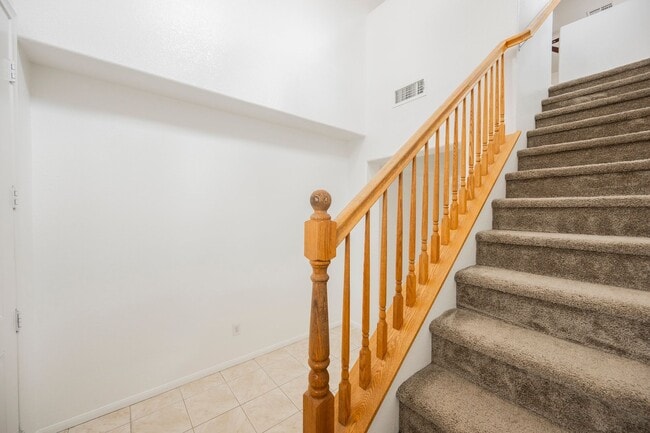 Building Photo - 3 bedroom - 2 story home located in 89141