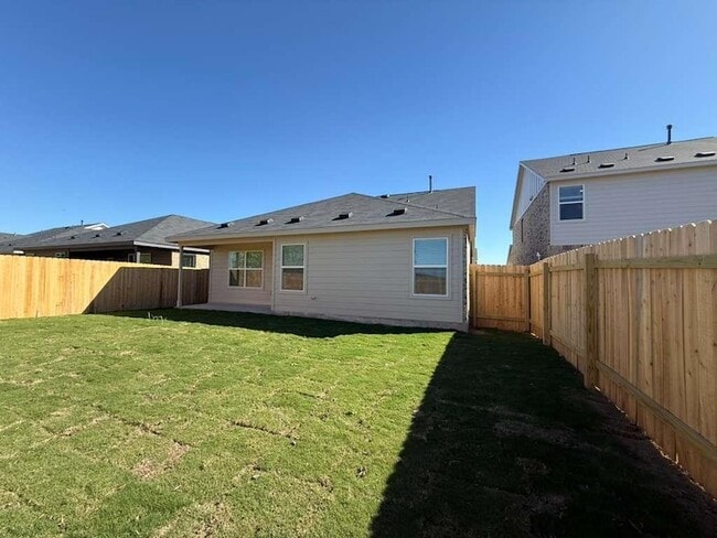 Building Photo - 569 Sormonne Lp