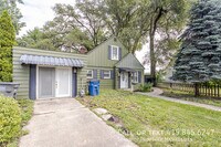 Building Photo - 3336 Harley-