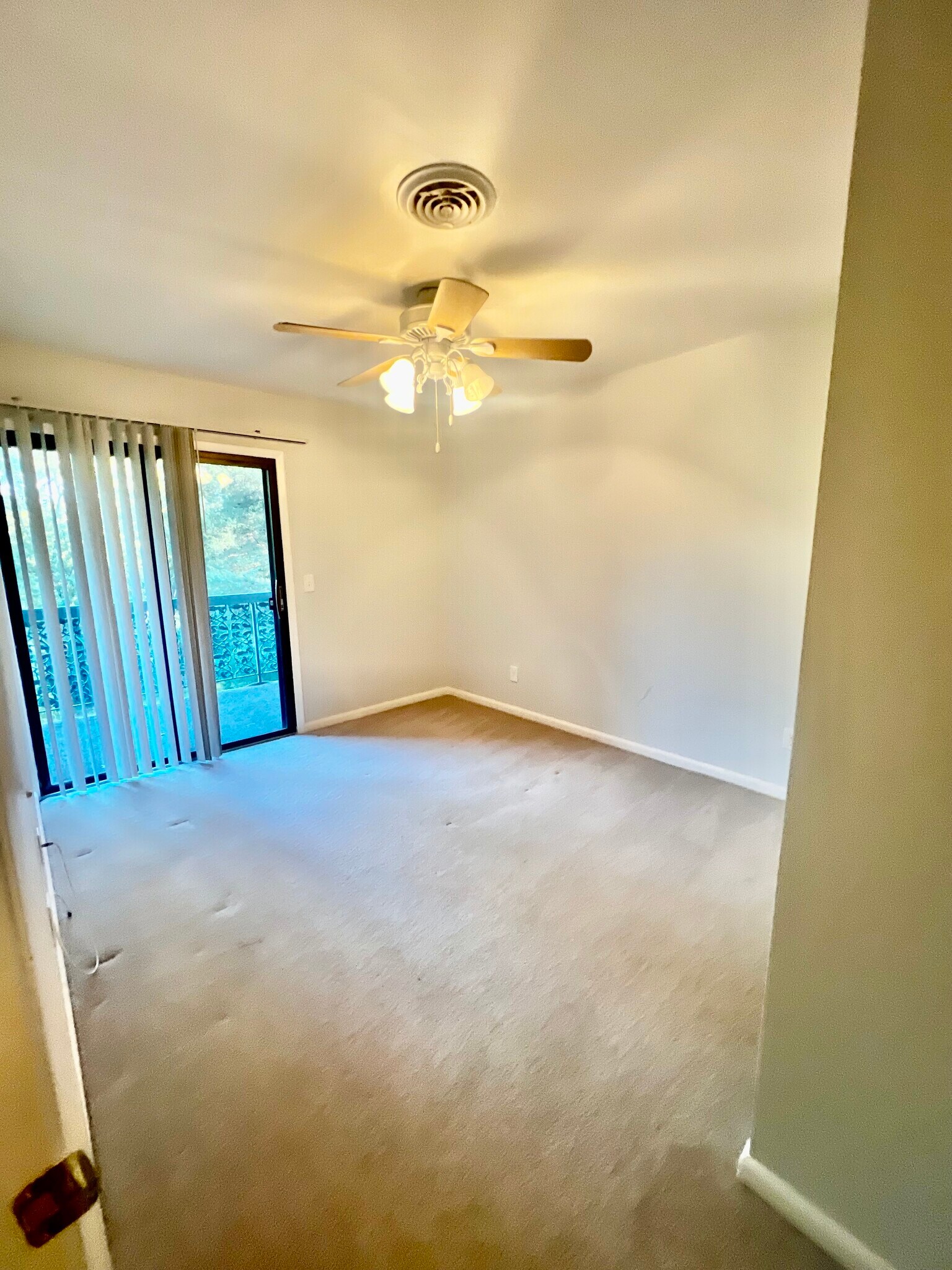 Building Photo - 301 Harbor Heights Dr