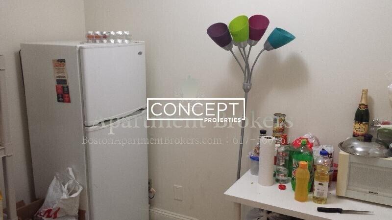 Building Photo - 38 Hemenway St