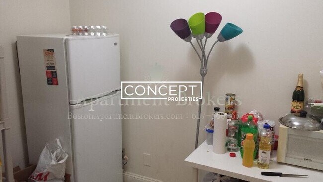 Building Photo - 38 Hemenway St