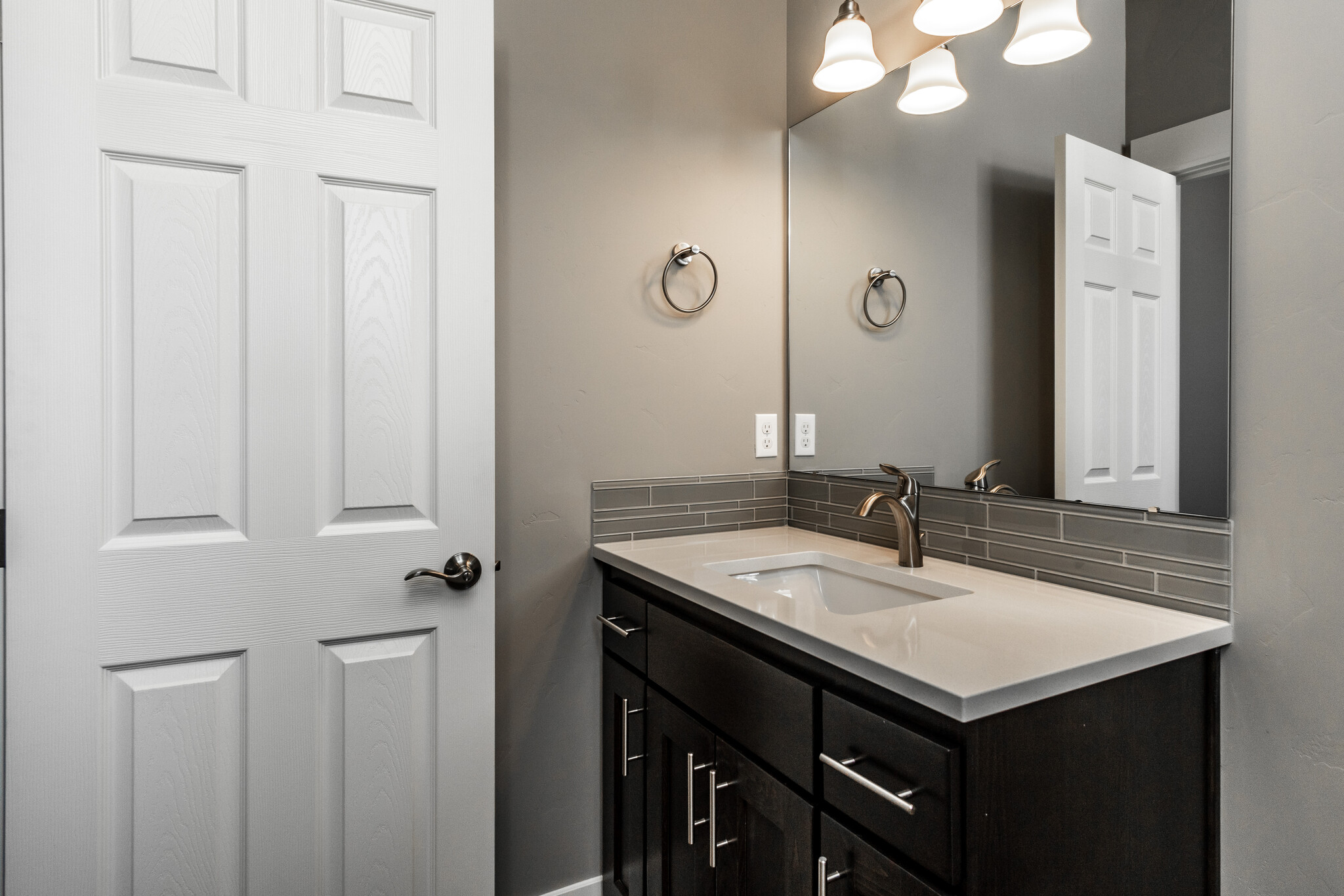 Building Photo - 20500 Empire Ave