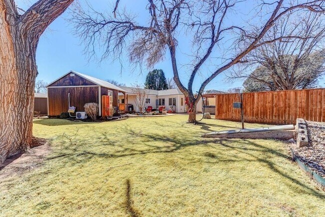 Building Photo - 3318 20th St