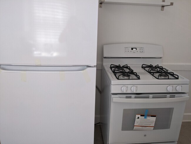 kitchen - 7716 Lexington Ave