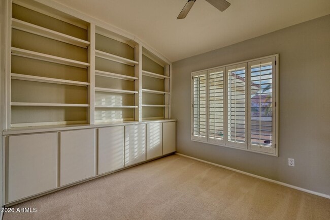 Building Photo - 15704 W Sentinel Dr