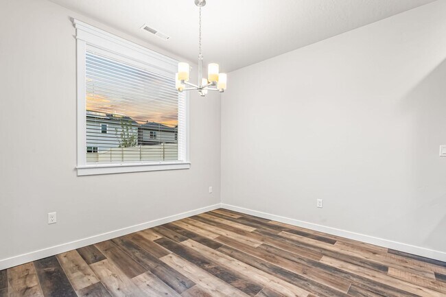 Building Photo - BRAND NEW BLACKROCK 4BD/2.5BA MERIDIAN HOME!