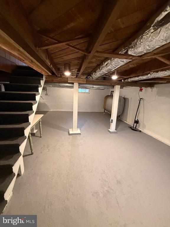 Building Photo - 11 Strawberry Ln