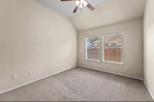 Building Photo - 21 Palm Desert Dr