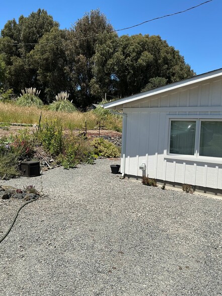 Building Photo - 132 Lily Vine Ln