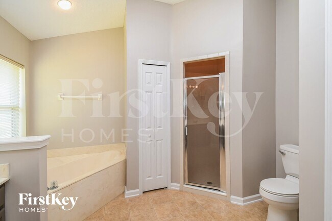 Building Photo - 13772 Fish Eagle Dr W