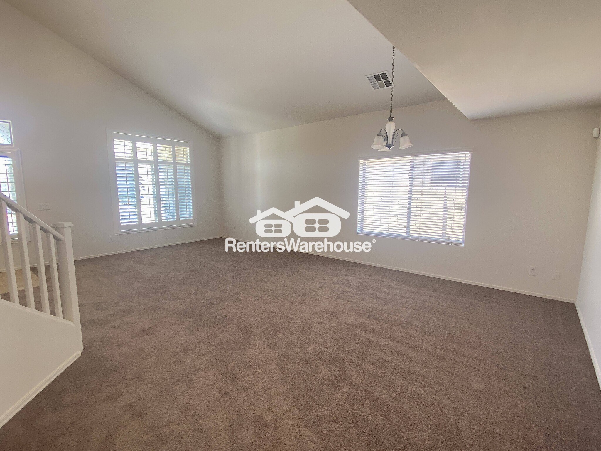 Building Photo - 2036 W Quick Draw Way