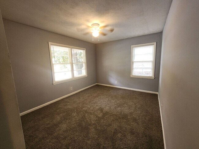 Building Photo - 2639 Willow St