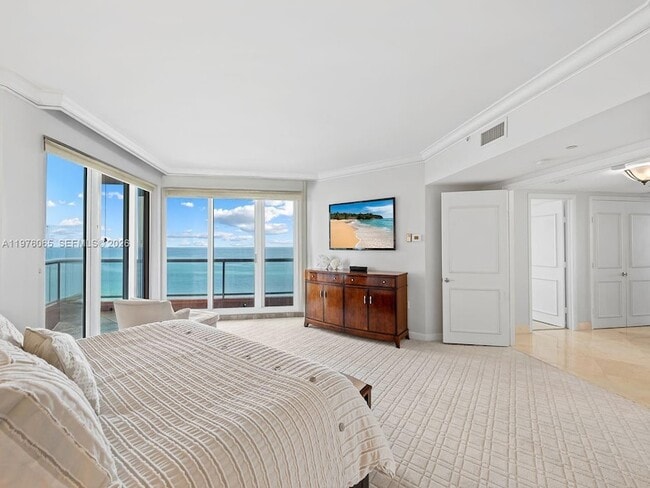 Building Photo - 2110 N Ocean Blvd