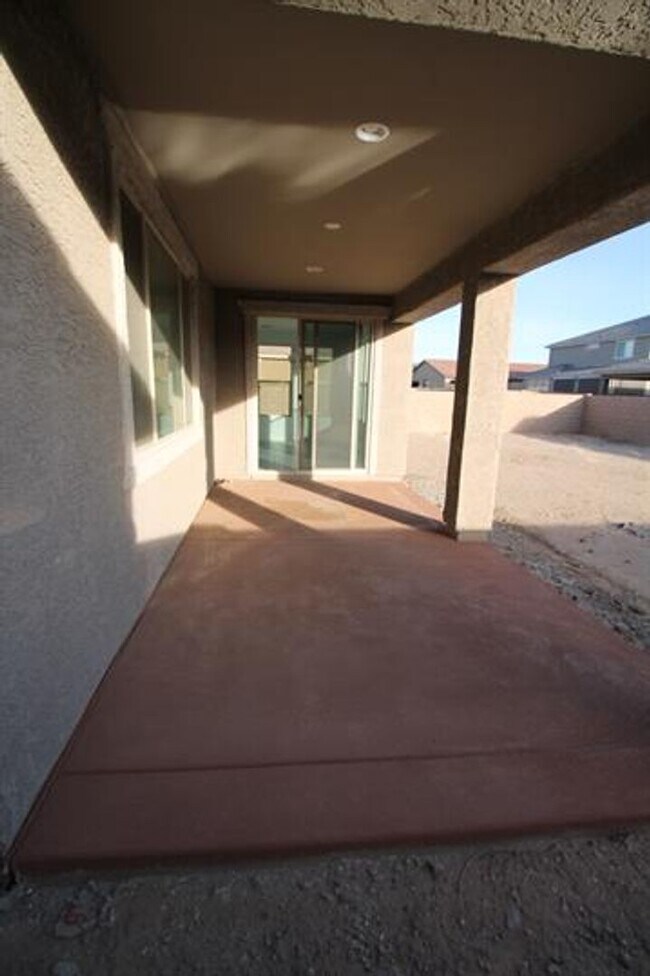 Building Photo - STUNNING 4-Bedroom + Den Home in Gladden Farms!!!!! SOLAR PANELS!!!