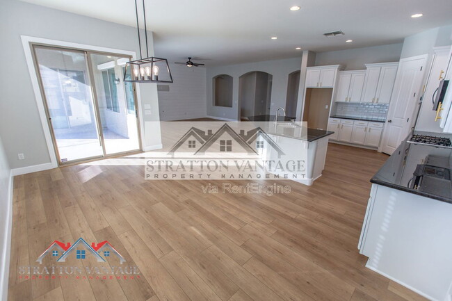 Building Photo - 20309 E Avenida Del Valle