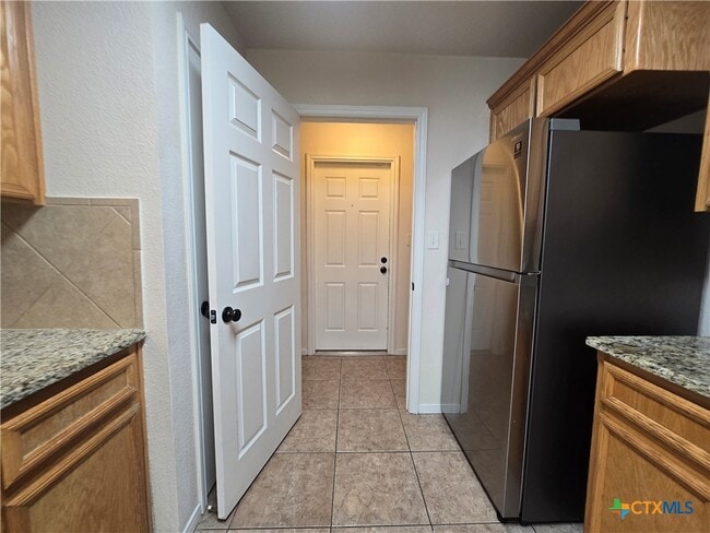 Building Photo - 5705 Mandalay Dr