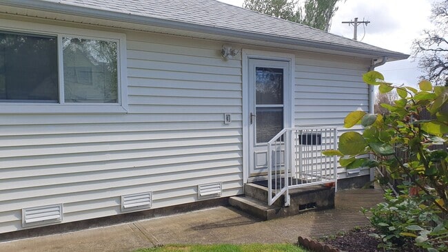 Building Photo - 11695 SW Greenburg Rd