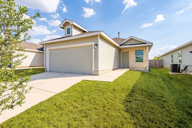 Building Photo - 4546 Glades Wy