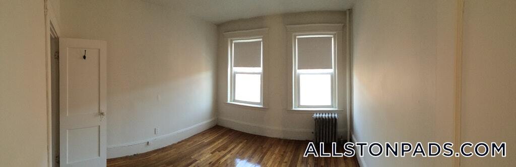 Building Photo - 1334 Commonwealth Ave