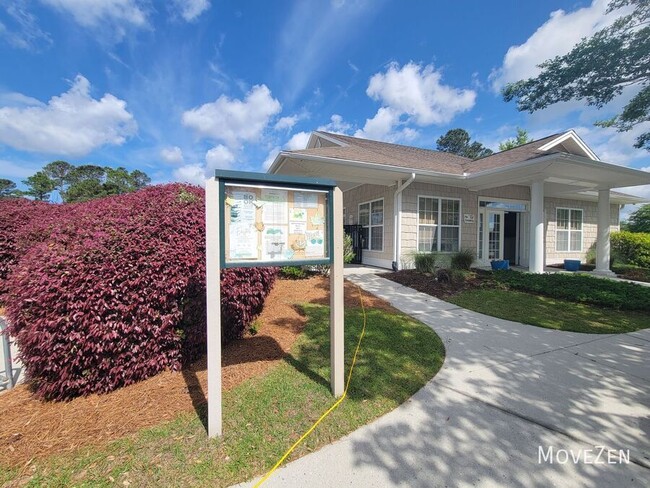 Building Photo - 1731 Pepperwood Way