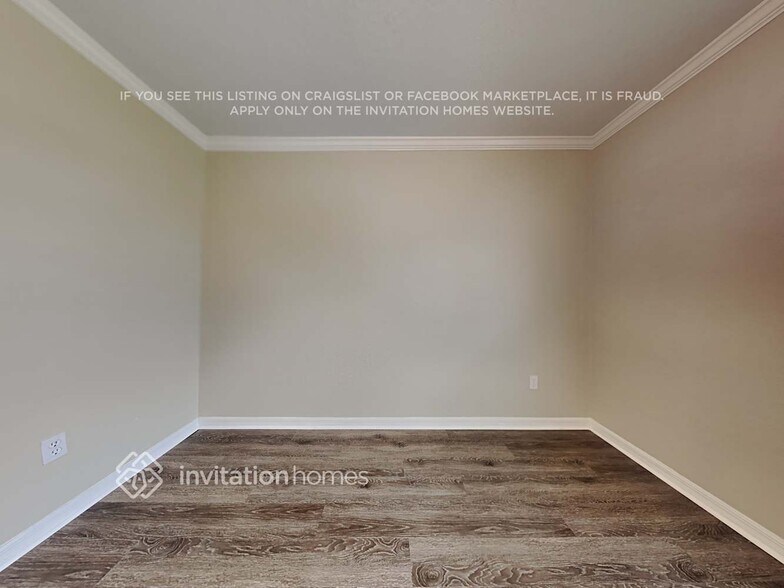 Building Photo - 2252 S Chamberlain Blvd