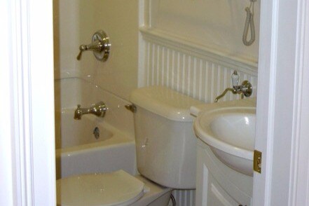 Bathroom 1st. Floor - 220 Oak St