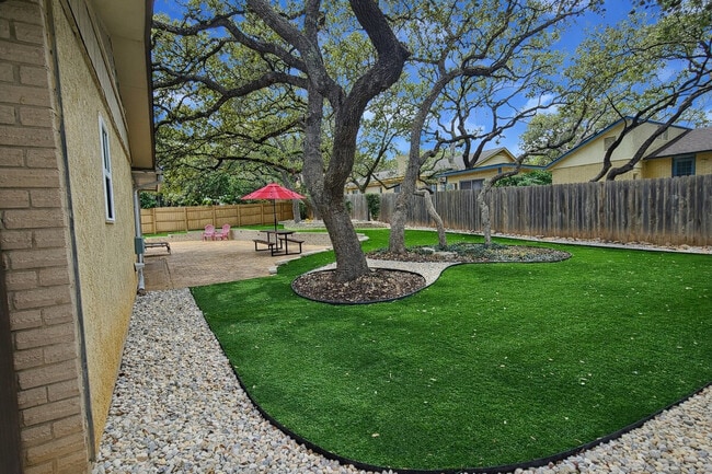 Building Photo - 8411 Brixton-SI ID1386179P