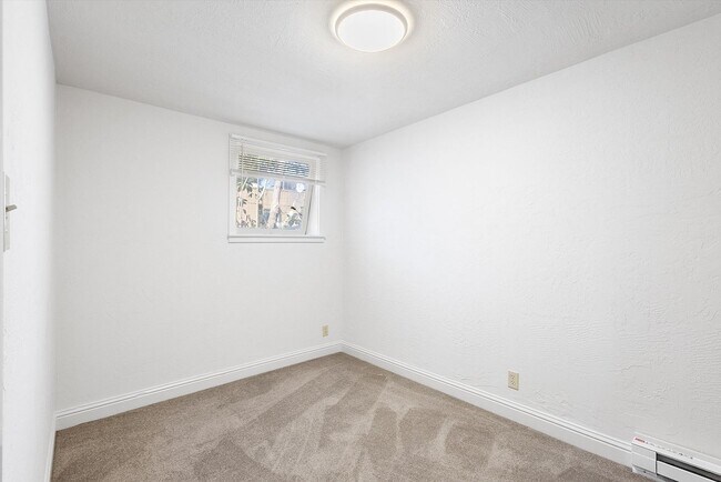 Building Photo - 2510 Eagle Ave