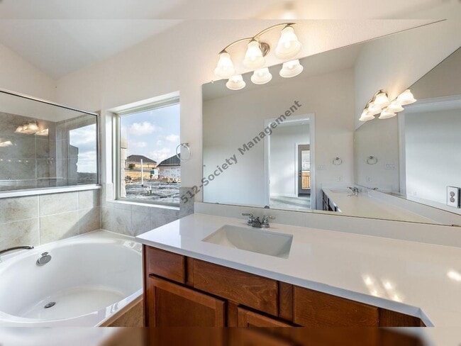 Building Photo - 320 Coral Gate Trail