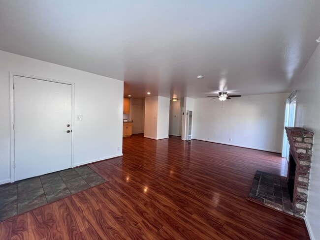 Building Photo - 40251 Laiolo Rd