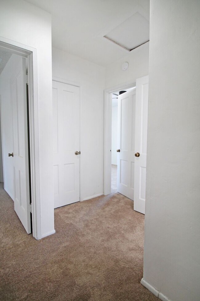 Building Photo - 1706 Pullman Ln